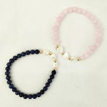Load image into Gallery viewer, Bracelet Gemstone Triple Heart Shell
