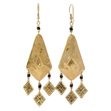 Load image into Gallery viewer, Earring Tribal
