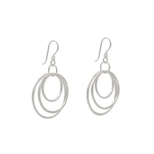 Load image into Gallery viewer, Earring A Tribute To Endless Friendships
