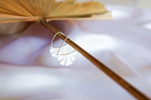 Load image into Gallery viewer, Earring Flower Fan Hoop Minimalist
