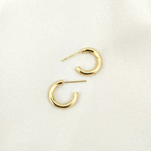 Load image into Gallery viewer, Earring Hoop Minimalist Zircon

