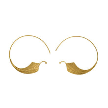 Load image into Gallery viewer, Earring Hoop Leaf Carving
