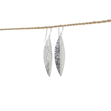 Load image into Gallery viewer, Earring Boho Leaf
