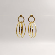 Load image into Gallery viewer, Earring Stud Nobody Knows
