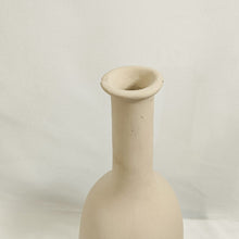 Load image into Gallery viewer, Lombok Ceramic Minimalist Italian Vase
