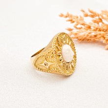 Load image into Gallery viewer, Ring Signet Sun With Bone
