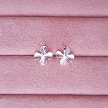 Load image into Gallery viewer, Earring Clover Leaf
