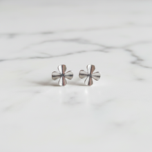 Load image into Gallery viewer, Earring Clover Leaf
