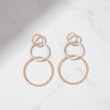 Load image into Gallery viewer, Earring Triple Circle
