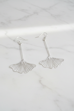 Load image into Gallery viewer, Earring Long Ginkgo
