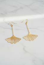 Load image into Gallery viewer, Earring Long Ginkgo
