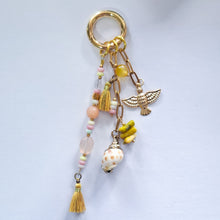 Load image into Gallery viewer, Keychain Mix Stone
