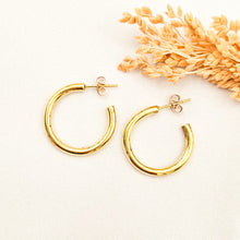 Load image into Gallery viewer, Earring Hoop Minimalist Stud
