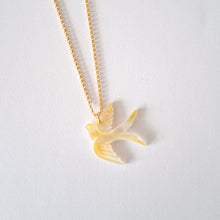 Load image into Gallery viewer, Necklace Pendant Mother of Pearl Bird
