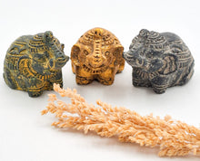 Load image into Gallery viewer, Resin Decor Elephant Mini
