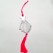 Load image into Gallery viewer, Ornament Aluminium With Tassel
