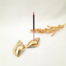 Load image into Gallery viewer, Brass Incense Holder Snail
