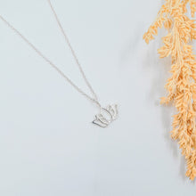 Load image into Gallery viewer, Necklace Plain Lotus
