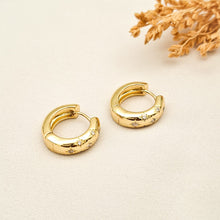 Load image into Gallery viewer, Earring Love Hoop Star Sky
