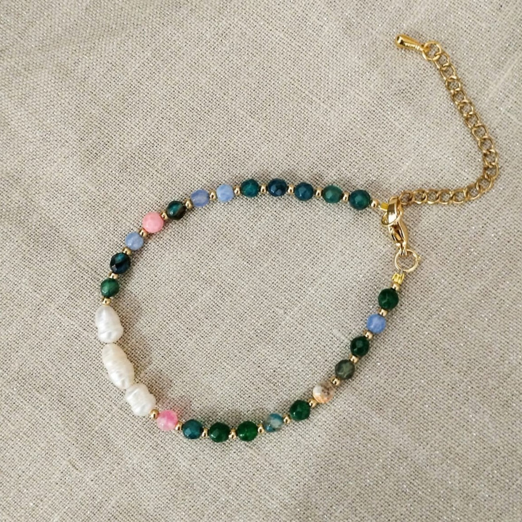 Bracelet Gemstone & Three Pearls