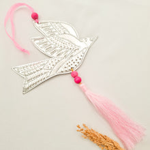 Load image into Gallery viewer, Ornament Aluminium With Tassel
