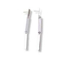 Load image into Gallery viewer, Earring Stud Fine Line
