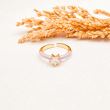 Load image into Gallery viewer, Ring Enamel Crystal Star

