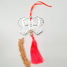 Load image into Gallery viewer, Ornament Aluminium With Tassel
