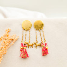 Load image into Gallery viewer, Earring Stud Circle and Charm
