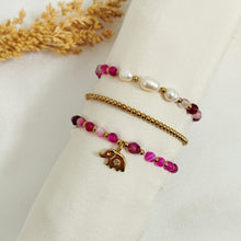 Load image into Gallery viewer, Bracelet Set Moon and Pearls
