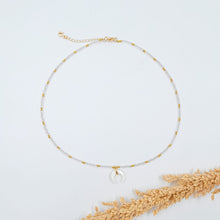 Load image into Gallery viewer, Necklace Gemstone with Moon
