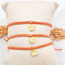Load image into Gallery viewer, Bracelet Simple Macrame Golden Charm
