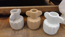 Load image into Gallery viewer, Lombok Vase Belimbing With Handle
