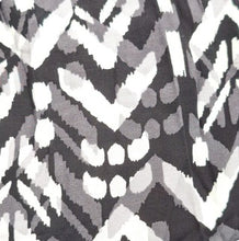 Load image into Gallery viewer, Kimono Lipat Medium
