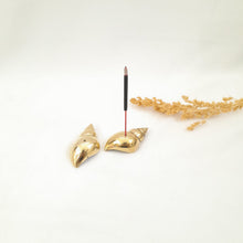 Load image into Gallery viewer, Brass Incense Holder Snail
