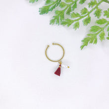 Load image into Gallery viewer, Ring Charm Pearl Tassel
