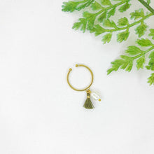 Load image into Gallery viewer, Ring Charm Pearl Tassel
