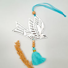 Load image into Gallery viewer, Ornament Aluminium With Tassel
