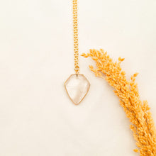 Load image into Gallery viewer, Necklace Pendant Pentagone
