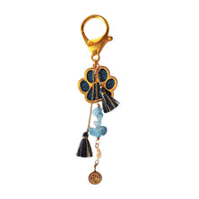 Load image into Gallery viewer, Keychain Tassel Dog Paws
