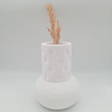 Load image into Gallery viewer, Lombok Vase Sisit

