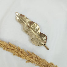 Load image into Gallery viewer, Brass Incense Holder Leaf
