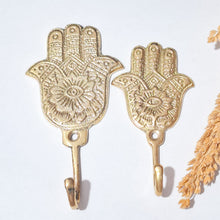 Load image into Gallery viewer, Hook Hamsa Hand
