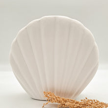 Load image into Gallery viewer, Lombok Art Shell Vase
