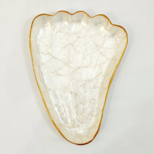 Load image into Gallery viewer, Decorative Trinket Plate Shell Line Gold/Silver
