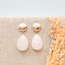 Load image into Gallery viewer, Earring Stud Shell with Gemstone &amp; Pearl
