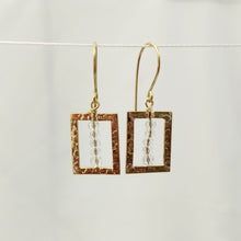 Load image into Gallery viewer, Earring Cleopatra Square Short
