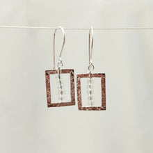 Load image into Gallery viewer, Earring Cleopatra Square Short
