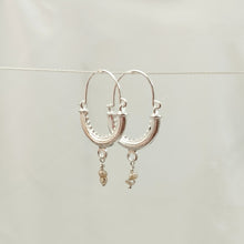 Load image into Gallery viewer, Earring Khalesi Antique Pearl
