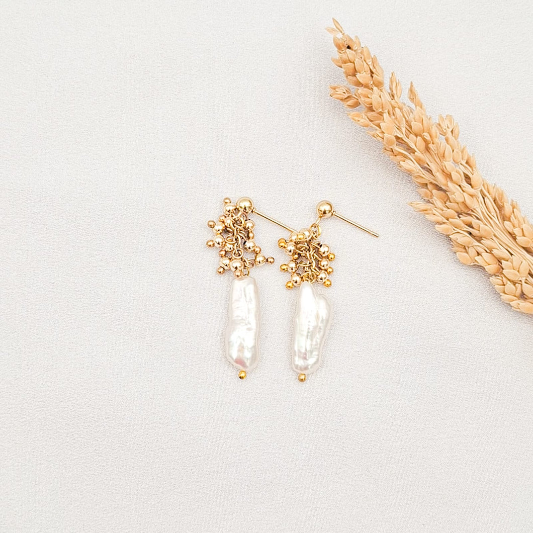 Earring Stud Long Pearl